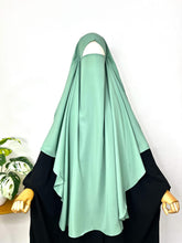 Emerald Round Khimar