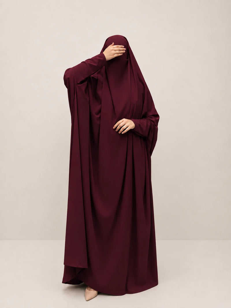 Maroon Jilbab With Plain Sleeves