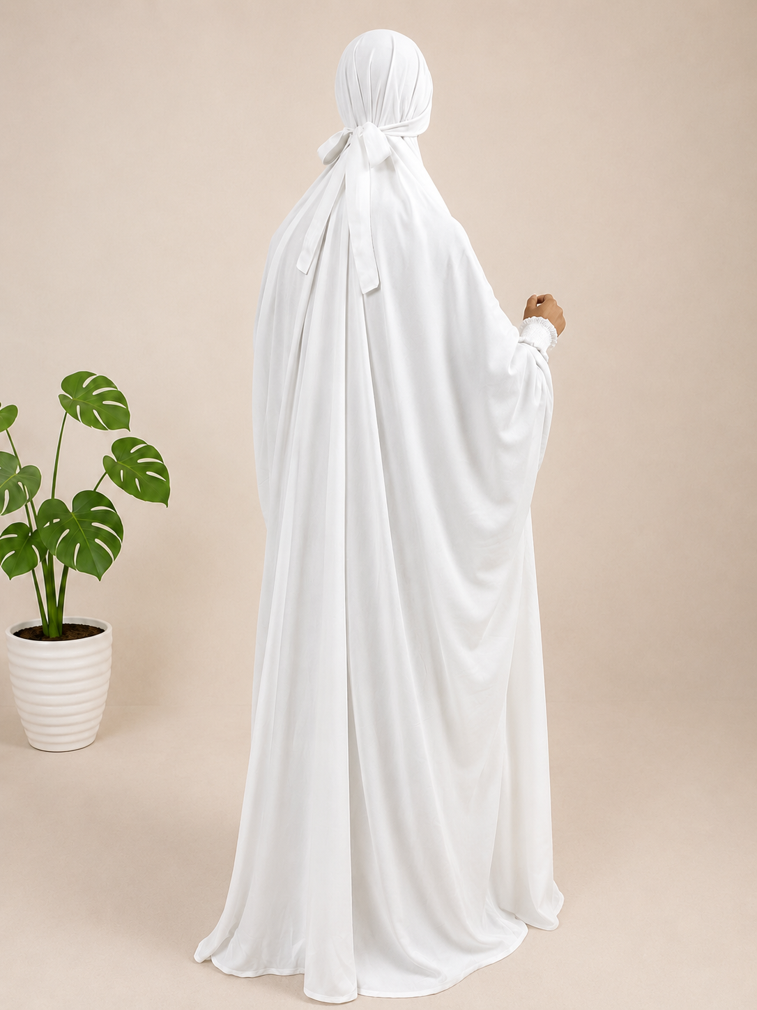 White jilbab with smocked sleeves