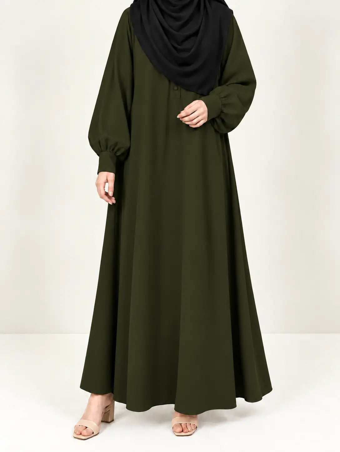 Aline Abaya With Cuff Sleeves