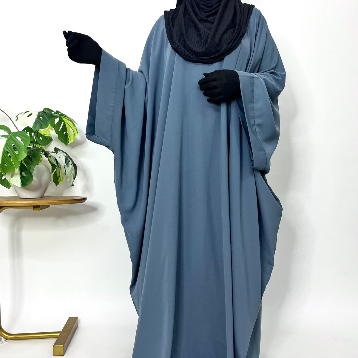 Grey Kaftan Abaya With Broad Sleeves