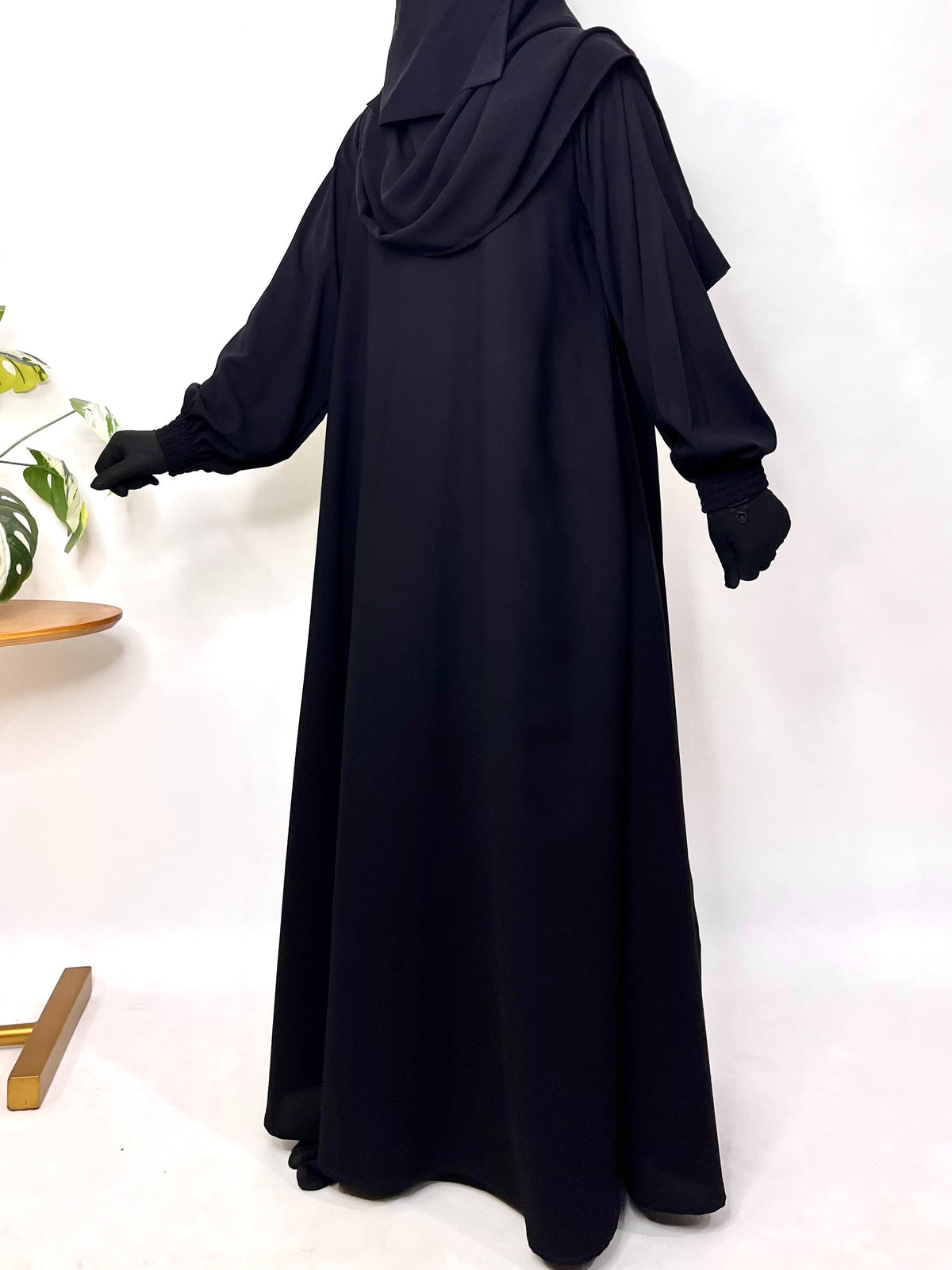 Black Basic Abaya With Elastic Sleeves
