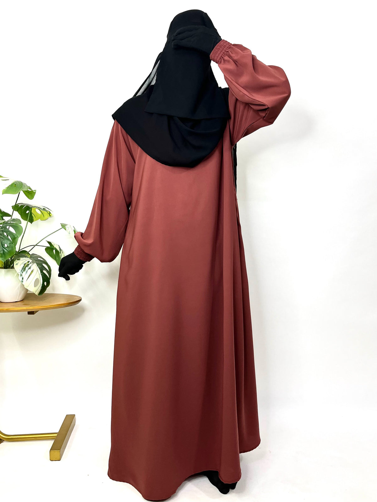 Basic Abaya With Elastic Sleeves