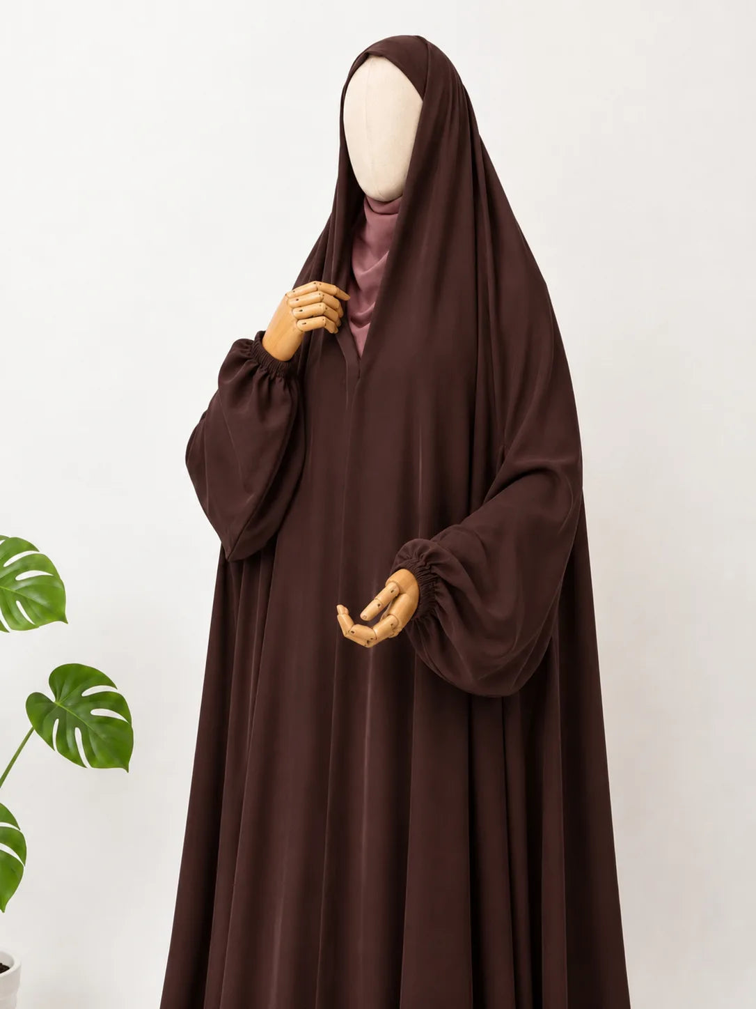 Brown Irani Chadar With Sleeves