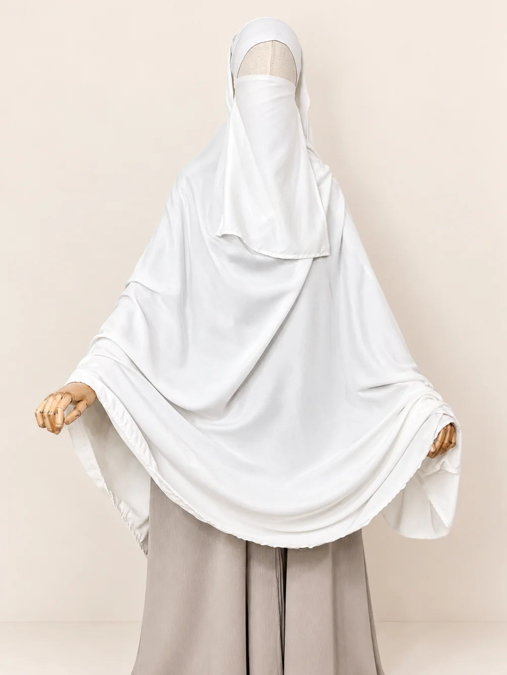 White Pakiza Chadar