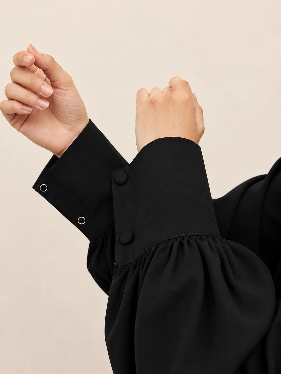 Black Basic Abaya With Cuff Sleeves