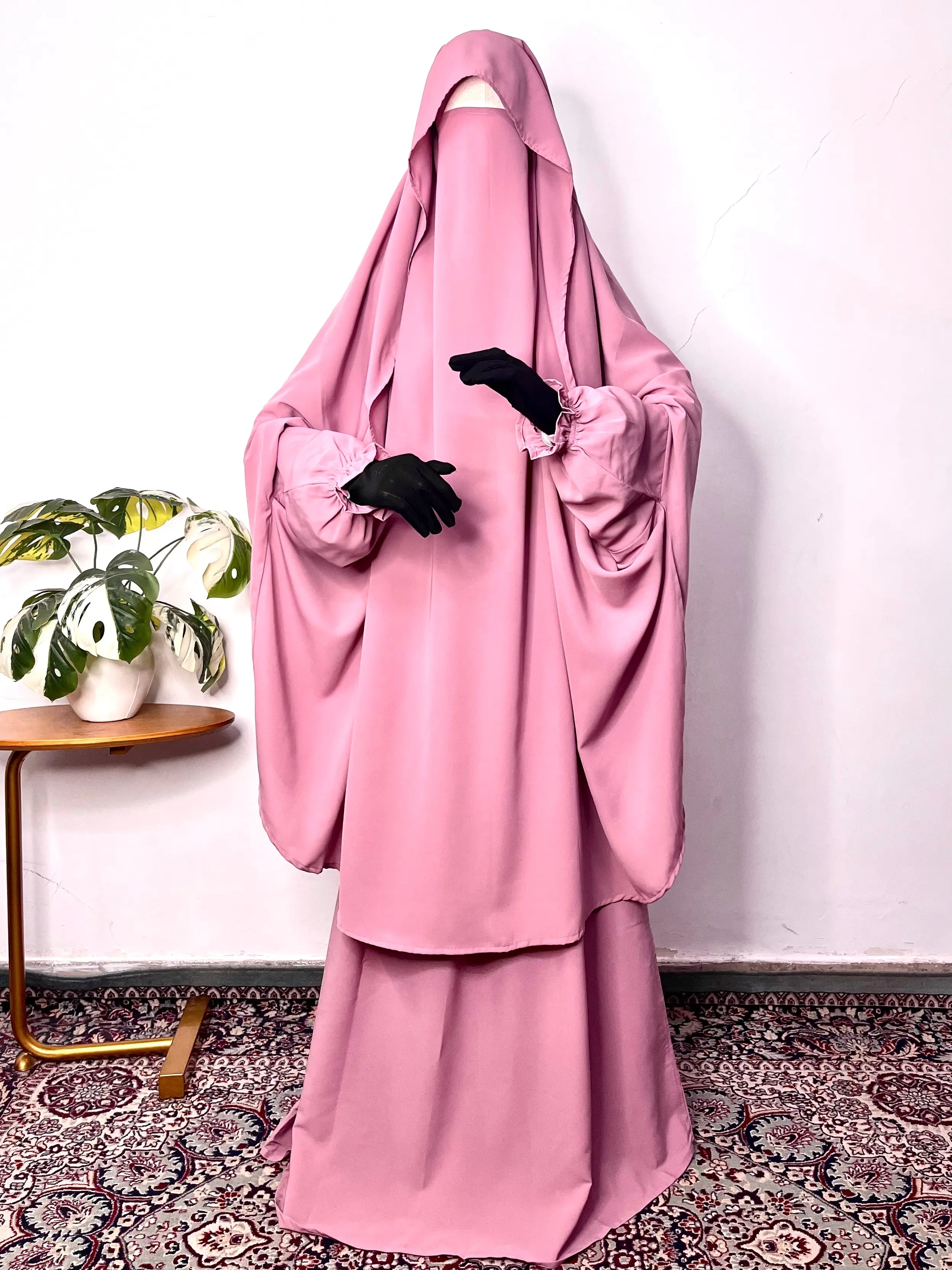 pink two piece jilbab with elastic sleeves