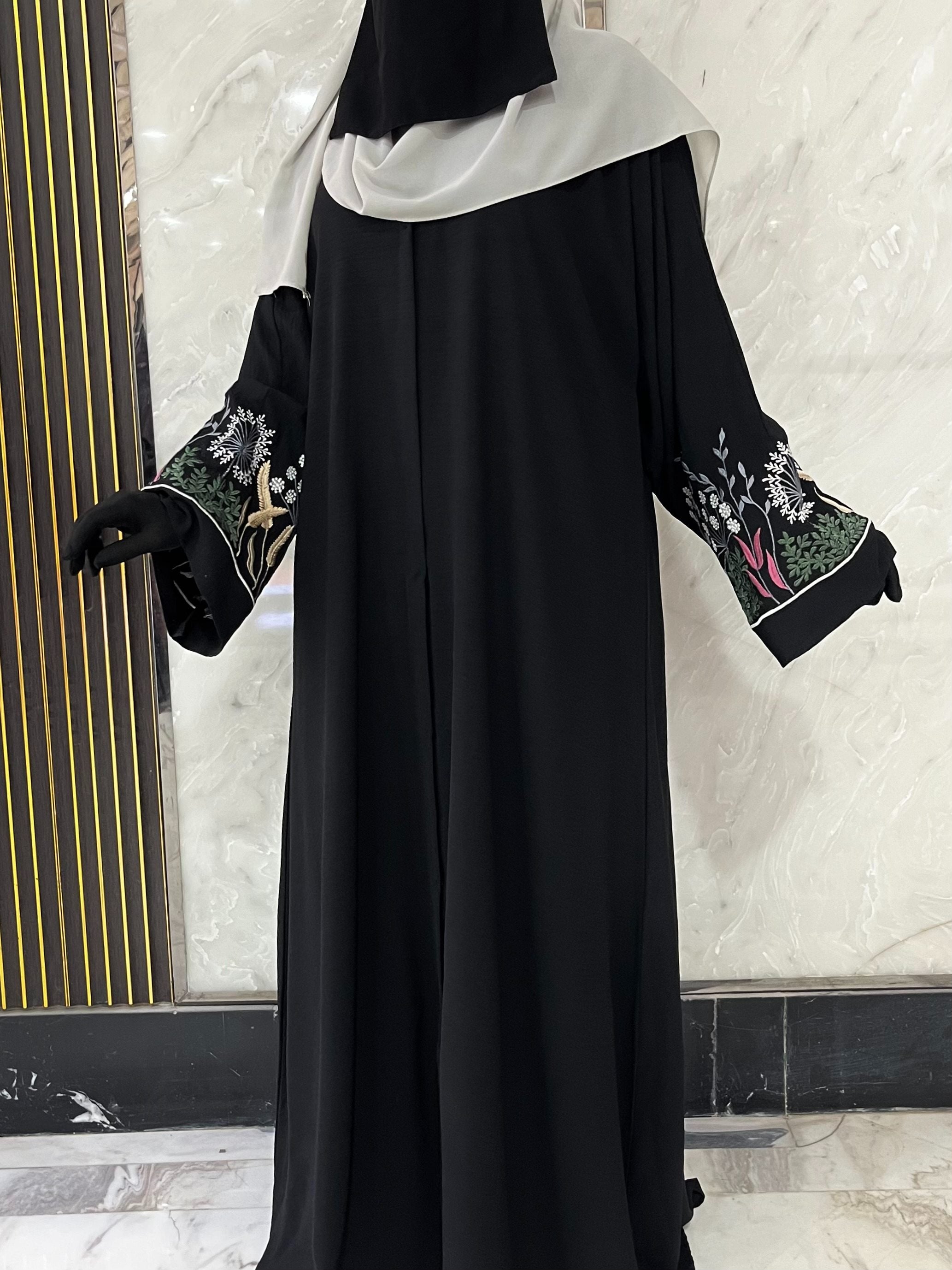 Black Aaisha abaya