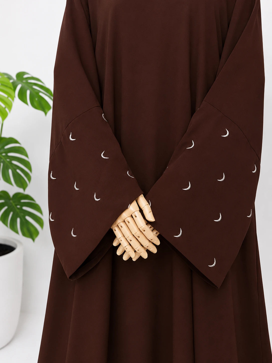 Hilal Aline Abaya