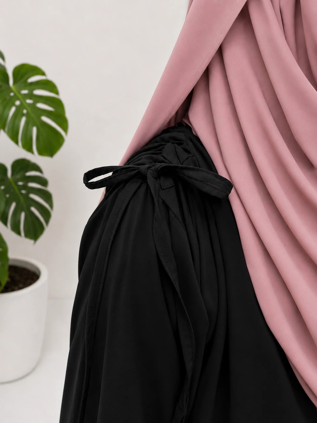 Black IQRA String Abaya