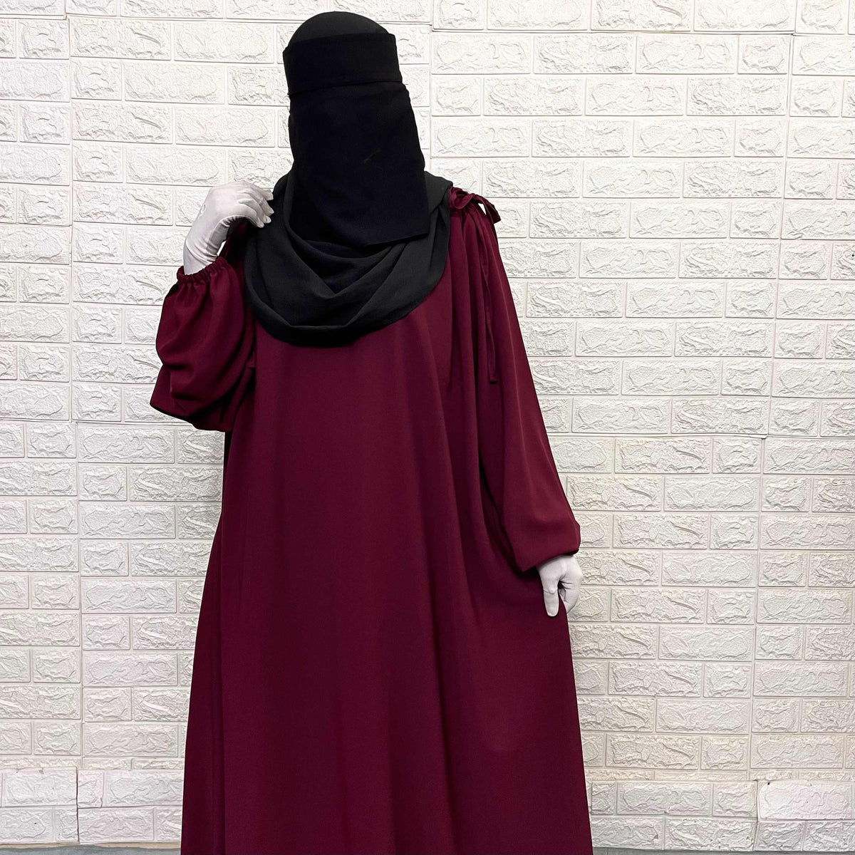 Maroon IQRA String Abaya