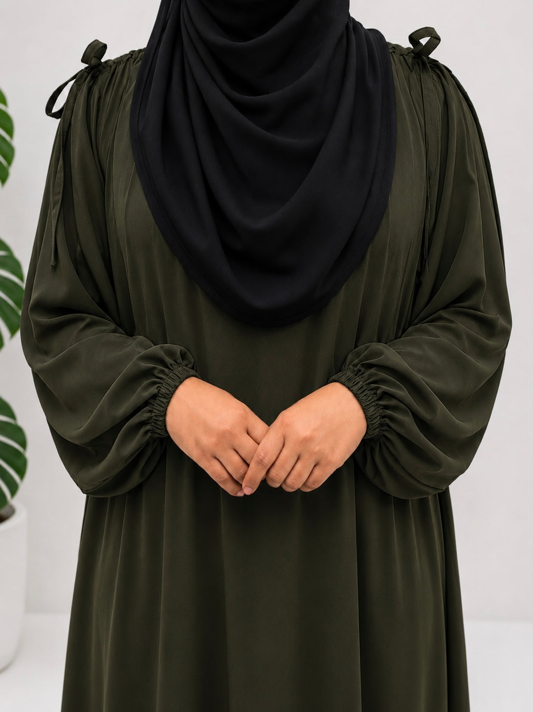 Olive IQRA String Abaya