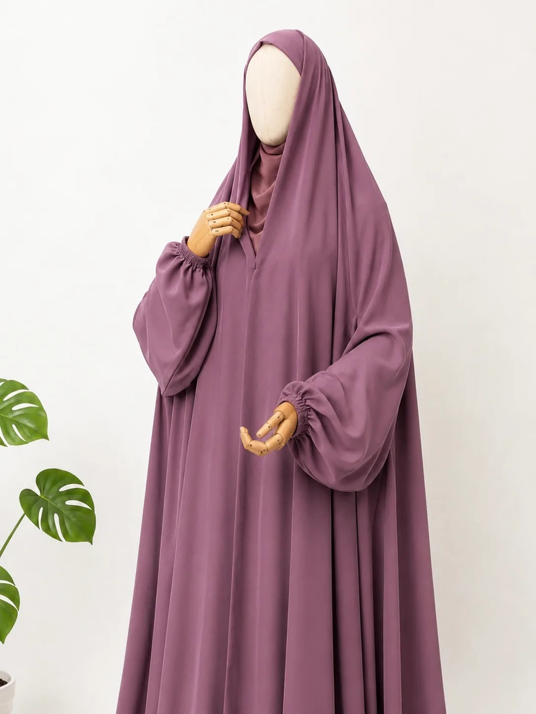 Dusty Mauve Irani Chadar With Sleeves