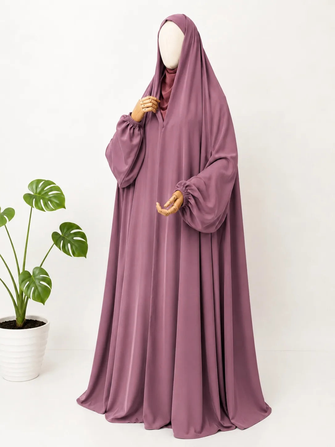 Dusty Mauve Irani Chadar With Sleeves