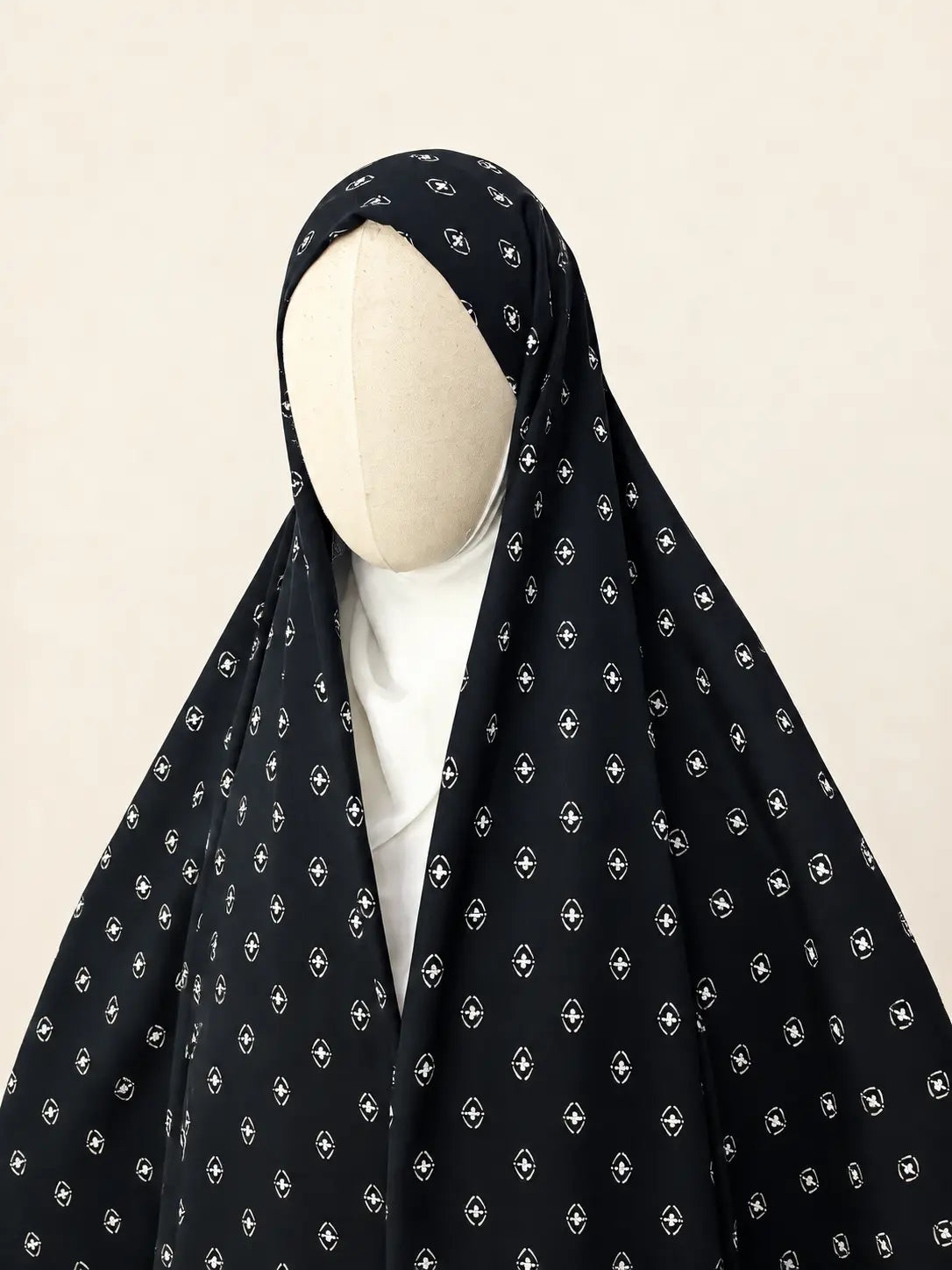 Cotton Irani Chadar With Sleeves