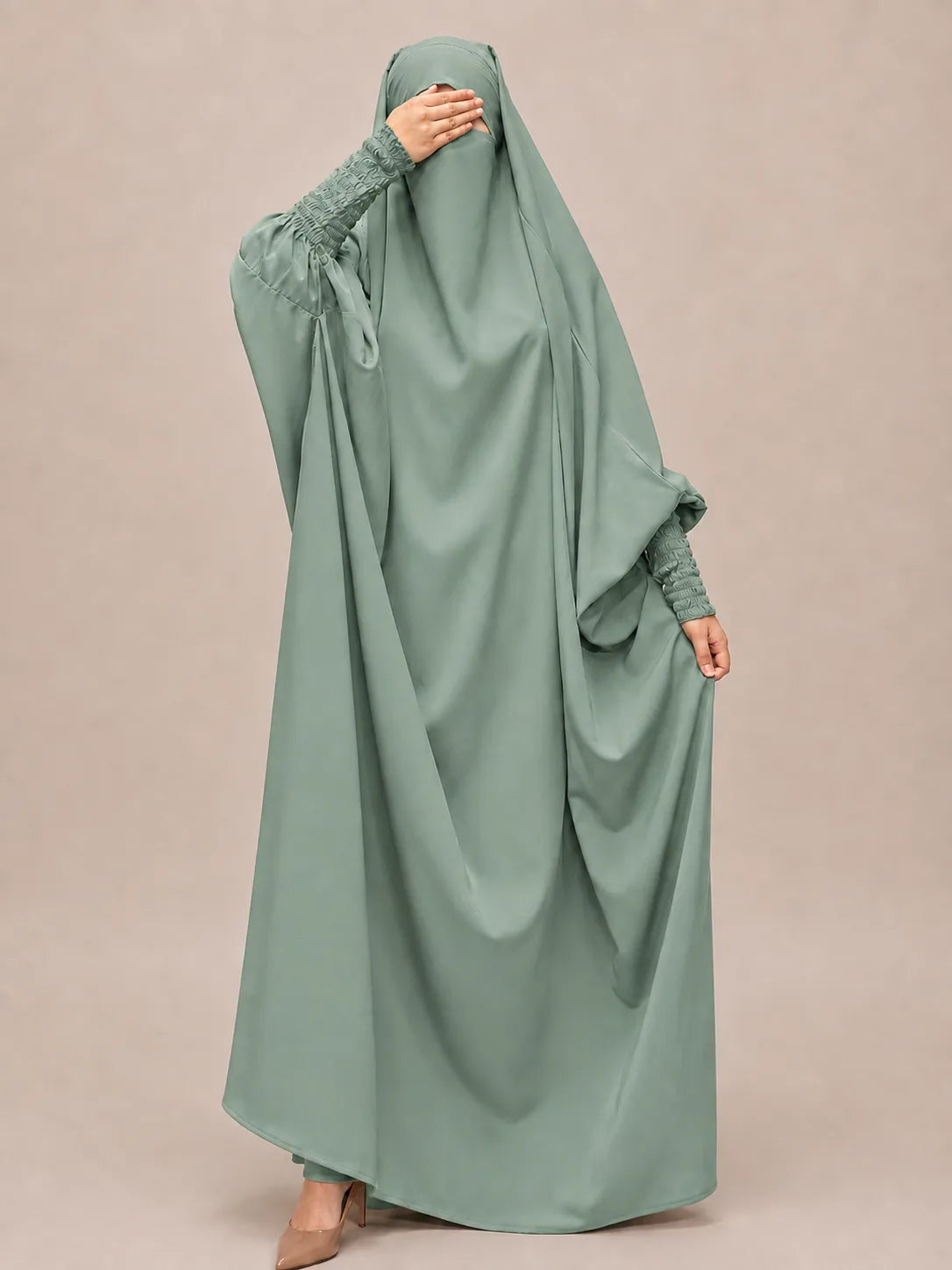 Emerald Jilbab With Smocked Sleeves
