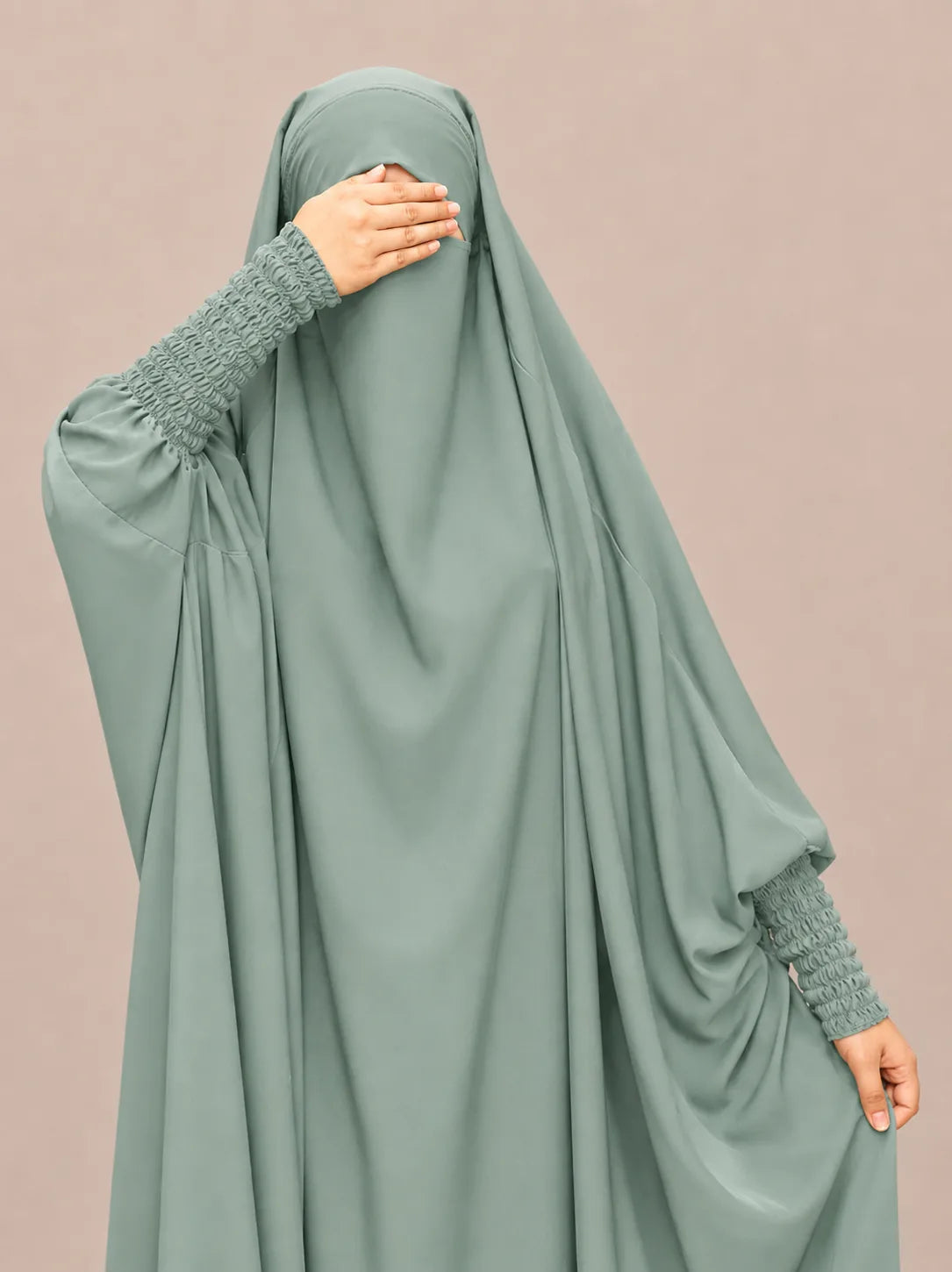 Emerald Jilbab With Smocked Sleeves