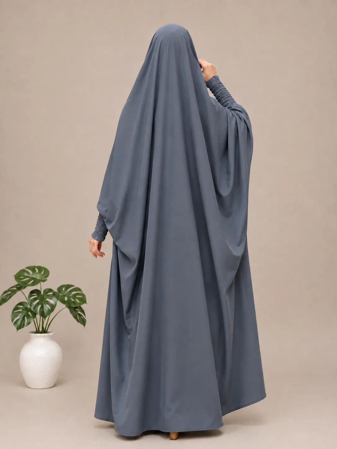 Grey Jilbab With Smocked Sleeves