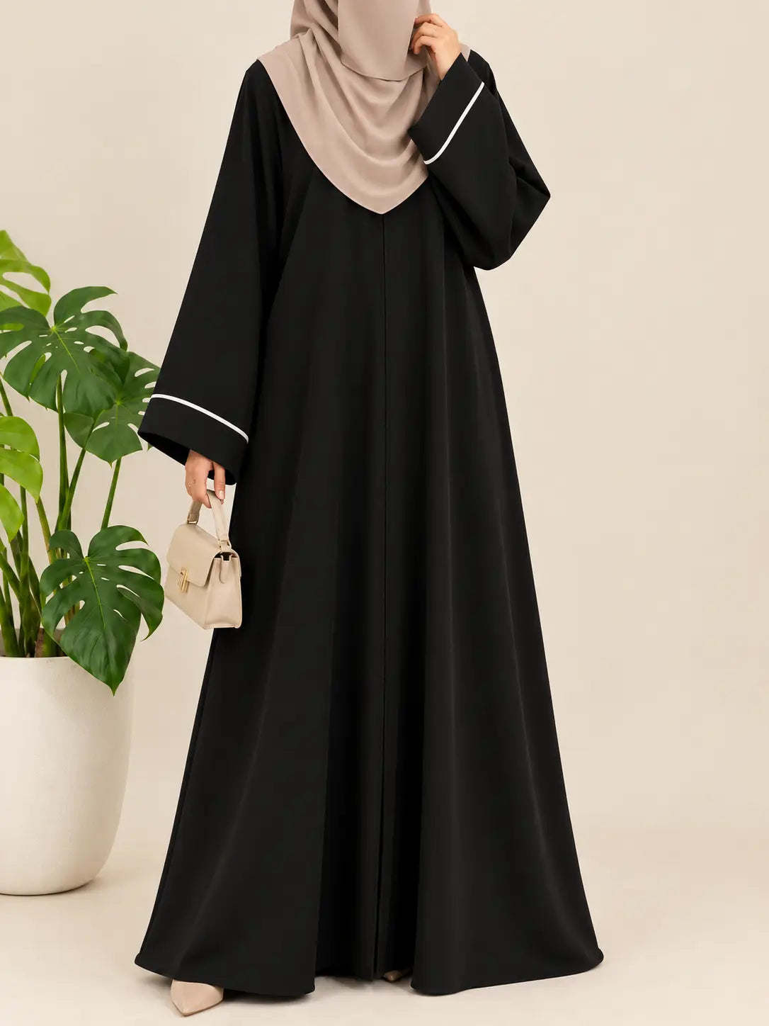 Uzma Basic Abaya