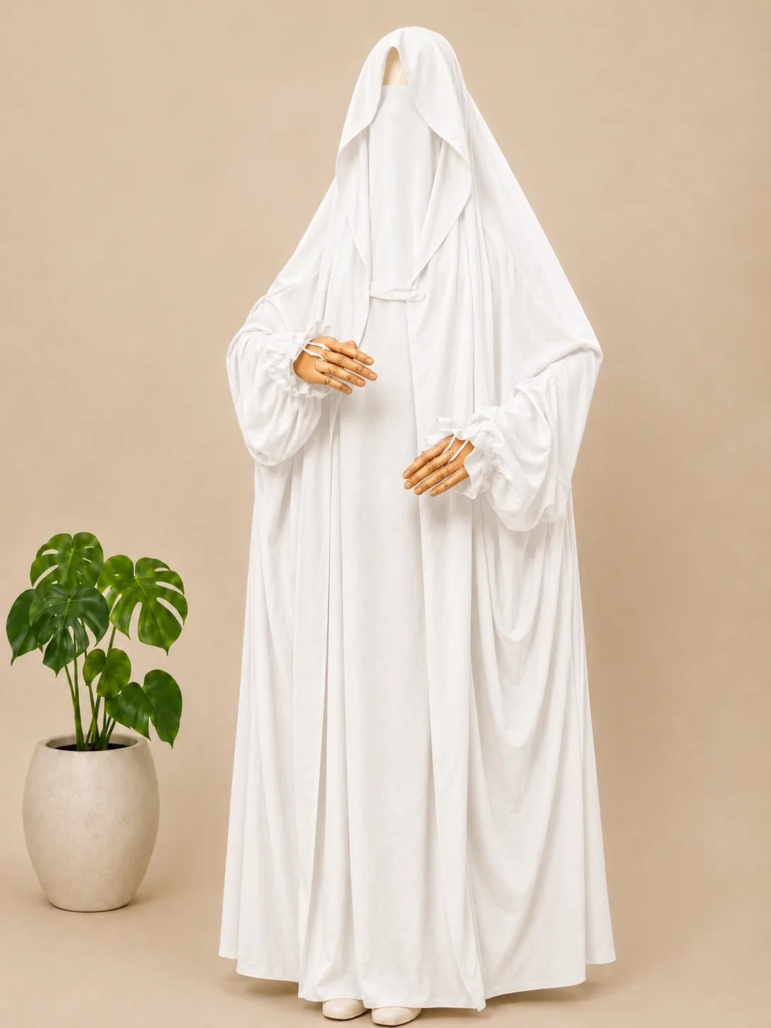 White Saudi Jilbab